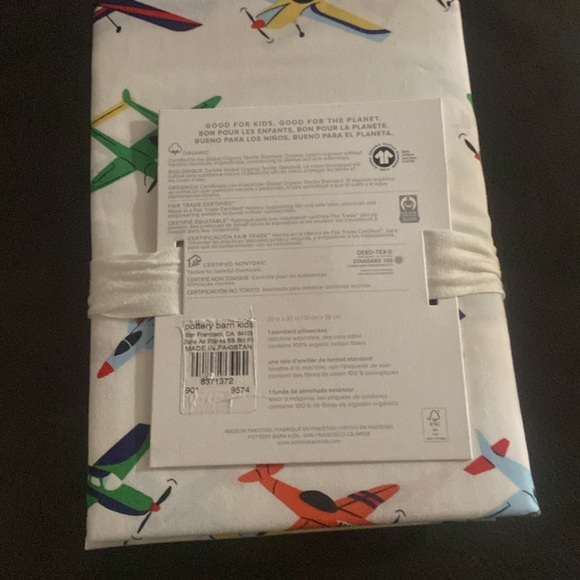 Pottery Barn Kids ZANE AIRPLANES
ORGANIC STANDARD
PILLOWCASE NWT - Picture 3 of 4